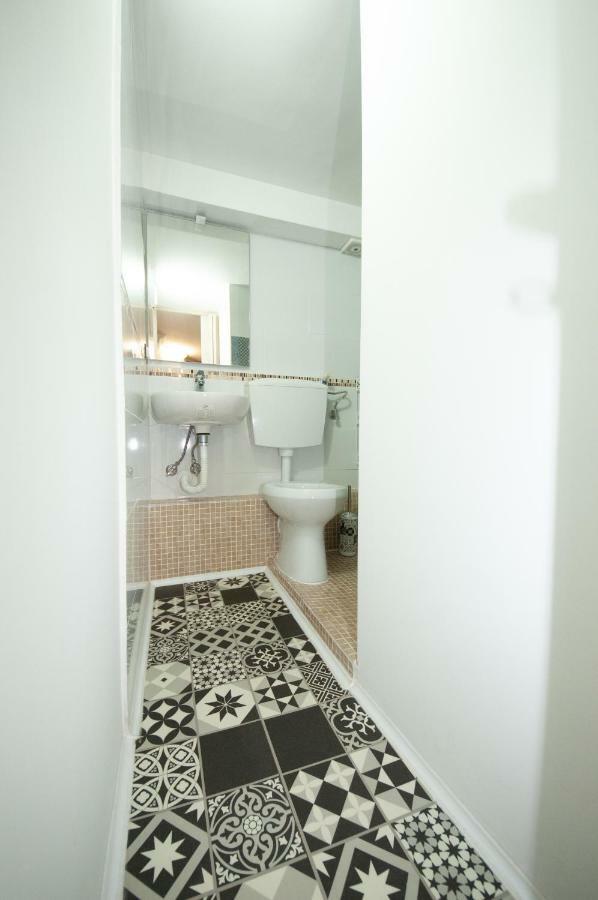 Daniela House 4 Villa Anzio Bagian luar foto